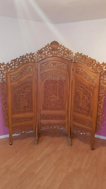 Unieke paravent uit Indonesië beschikbaar voor biedingen