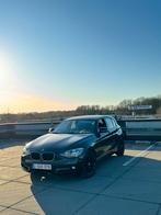 BMW 116i 136ch sport, Auto's, BMW, Euro 5, Zwart, 4 cilinders, 1365 kg