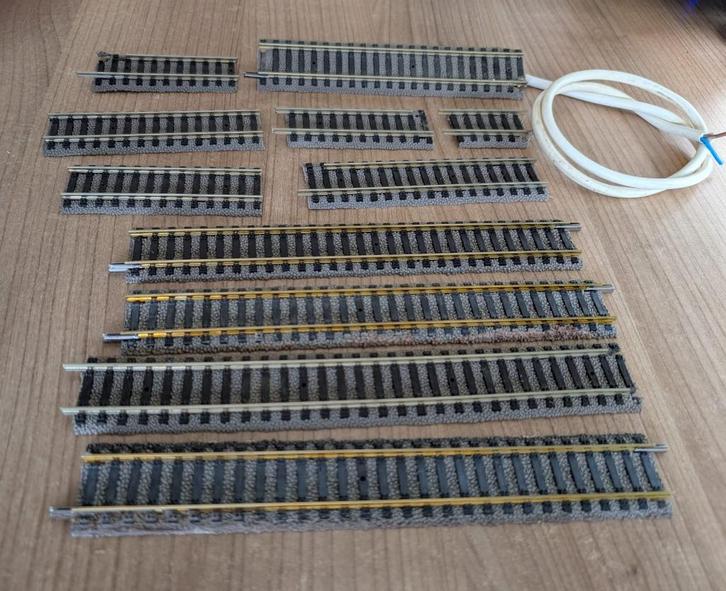 en een grote hoeveelheid defecte modelleringsonderdelen H0, Hobby en Vrije tijd, Modeltreinen | H0, Gebruikt, Rails, Fleischmann