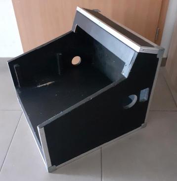 flightcase voor dj discobar beschikbaar voor biedingen