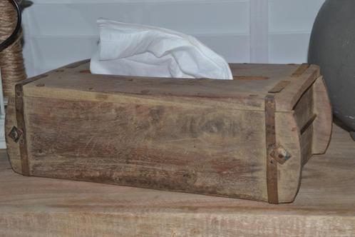 Tissue Box Oude Baksteen Mal - Vintage - LANDLEIJK, Huis en Inrichting, Woonaccessoires | Schalen en Manden, Zo goed als nieuw