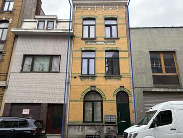 Huis te koop in Antwerpen, 8 slpks beschikbaar voor biedingen