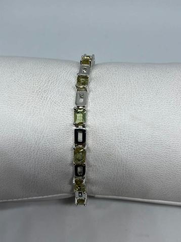 Zilveren armband met kleurveranderende Zultaniet