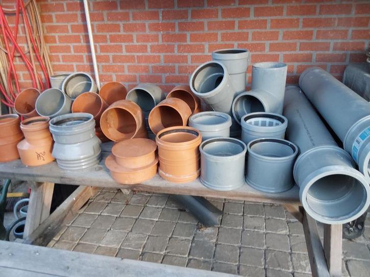 Pvc buizen en bochten, Doe-het-zelf en Bouw, Buizen en Afvoer, Nieuw, Bochten, PVC, Minder dan 2 meter, Ophalen