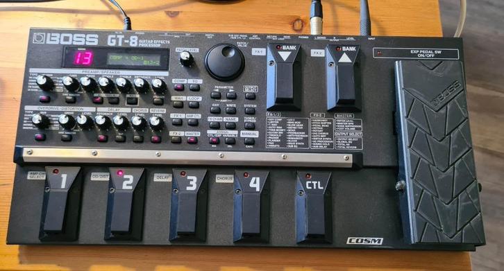 BOSS GT-8 gitaareffectpedaal, Muziek en Instrumenten, Effecten, Zo goed als nieuw, Chorus, Delay of Echo, Distortion, Overdrive of Fuzz