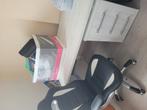 bureau en gamestoel ! Samen te koop .. niet apart!, Huis en Inrichting, Ophalen, Gebruikt, Bureau