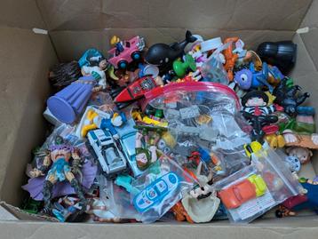 Allerlei speelgoed te koop -  nostalgie beschikbaar voor biedingen