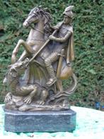 beeld van een vechtende ridder en de draak in brons gesignee, Antiek en Kunst, Ophalen of Verzenden, Brons