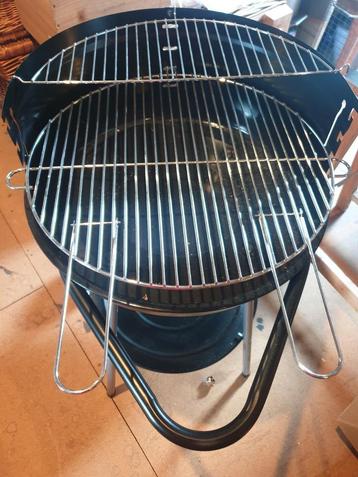 Nieuwe bbq  beschikbaar voor biedingen