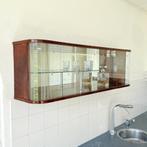 Josephine – Luxe Houten Hangvitrinekast met Glazen Elementen, Huis en Inrichting, Kasten | Vitrinekasten, Met deur(en), 100 tot 150 cm