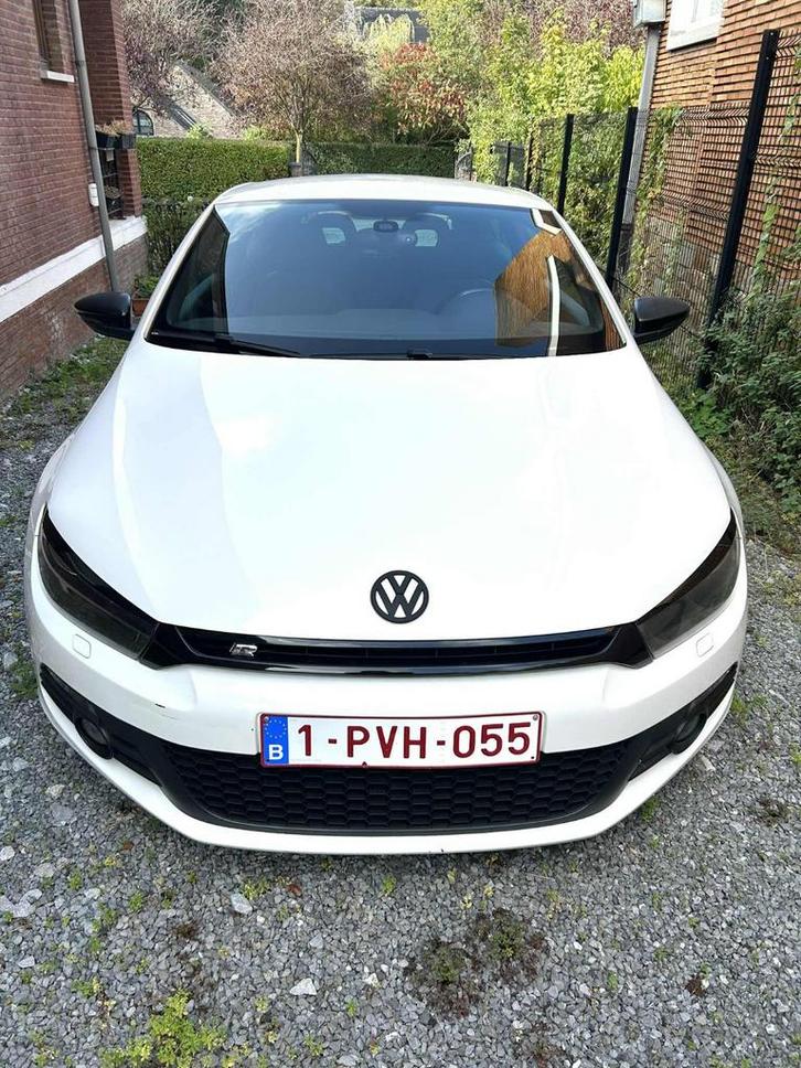 Scirocco 1.4 TSI 2011 Essence 134.000km Dernier prix 5.000e, Auto's, Volkswagen, Particulier, Scirocco, Bluetooth, Navigatiesysteem