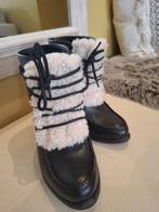 UGG kwalitatieve stijlvolle enkellaarzen met hak, Kleding | Dames, Schoenen, Zwart, Lage of Enkellaarzen, Ophalen of Verzenden