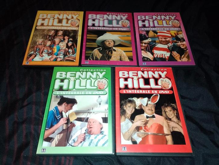 Te koop set van 5 Benny Hill dvd-collectie, Cd's en Dvd's, Dvd's | Cabaret en Sketches, Zo goed als nieuw, Tv-programma of Sketches