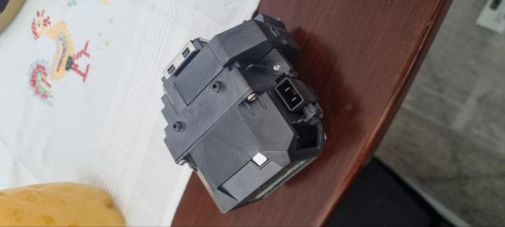 Projectorlamp epson EB-2250U, Audio, Tv en Foto, Beamers, Ophalen of Verzenden