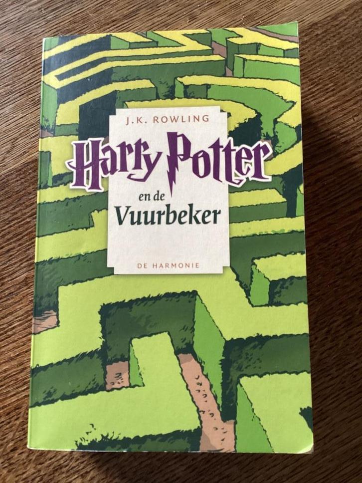 Harry Potter en Stephanie Meyer, Dirk Bracke, Boeken, Overige Boeken, Zo goed als nieuw, Ophalen of Verzenden