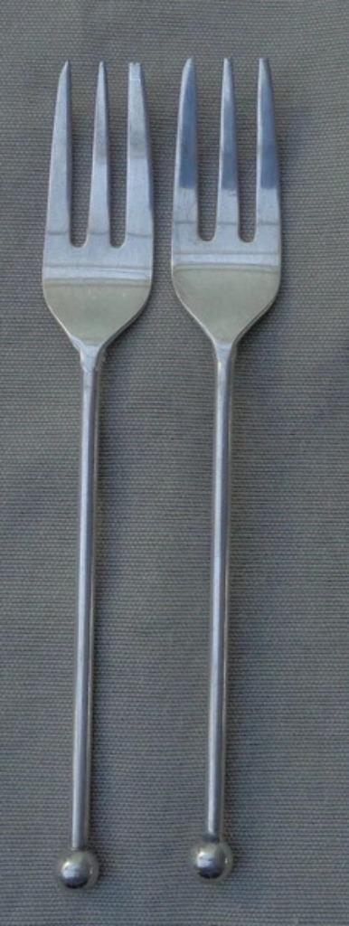 Albert Heijn 2x taartvork 12,5cm Zilverstad set, Huis en Inrichting, Keuken | Bestek, Zo goed als nieuw, Verzenden