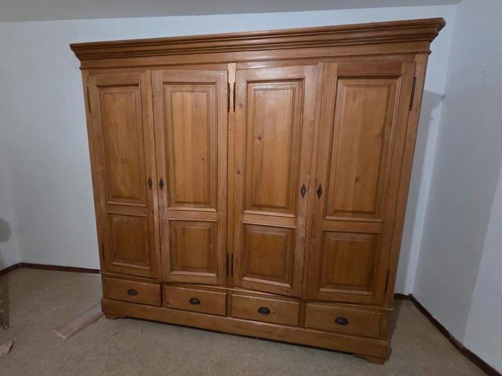 Armoire en vrai bois – Très bon état, Huis en Inrichting, Kasten | Dressoirs, Zo goed als nieuw, Ophalen