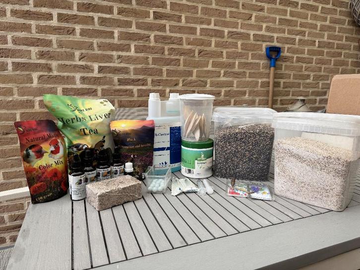 allerhande materiaal voor volierevogels, Animaux & Accessoires, Oiseaux | Accessoires, Utilisé, Enlèvement