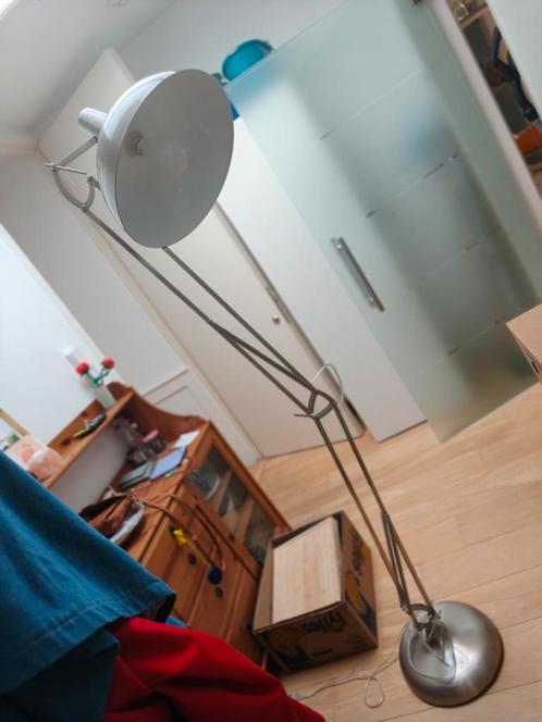 Brushed metal staande lamp industriële look, Huis en Inrichting, Lampen | Vloerlampen, Gebruikt, Ophalen