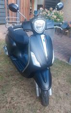 Scooter A klasse bijna nieuw, Geen rijbewijs . Weinig km, Fietsen en Brommers, Ophalen, Klasse A (25 km/u), 49 cc, Zo goed als nieuw