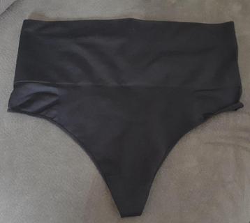 Hunkemoller - String à haute correction - noir - XL