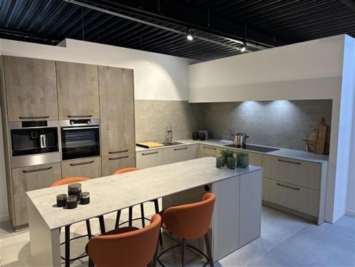 toonzaalkeuken, Huis en Inrichting, Keuken | Complete keukens, Nieuw, Hoekkeuken, Overige kleuren, Overige materialen, Ophalen