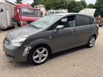 Toyota Corolla Verso *7SEATS-7PLACES-AC* (bj 2006) beschikbaar voor biedingen