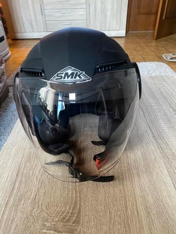  Motorhelm SMK  beschikbaar voor biedingen