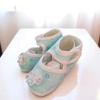 Chaussures pour bébés bleu clair pour nouveau-nés avec fleur, Enfants & Bébés, Neuf, Enlèvement ou Envoi, Pantoufles, Fille