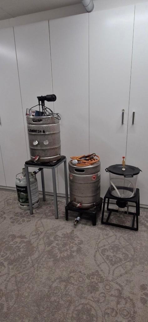 Brouwketels en gistvat, Hobby en Vrije tijd, Overige Hobby en Vrije tijd, Gebruikt, Ophalen