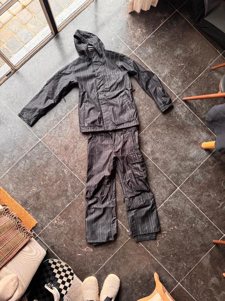 Burton Ski / Snowboard Pak – Maat M/L – Zo goed als nieuw, Sport en Fitness, Snowboarden, Zo goed als nieuw, Kleding, Ophalen