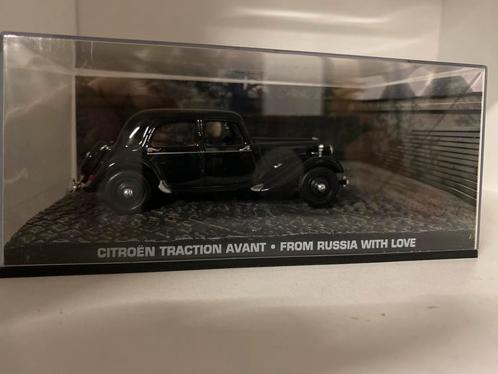 Citroën Traction Avant James Bond, Hobby en Vrije tijd, Modelauto's | 1:43, Auto, Universal Hobbies, Ophalen of Verzenden
