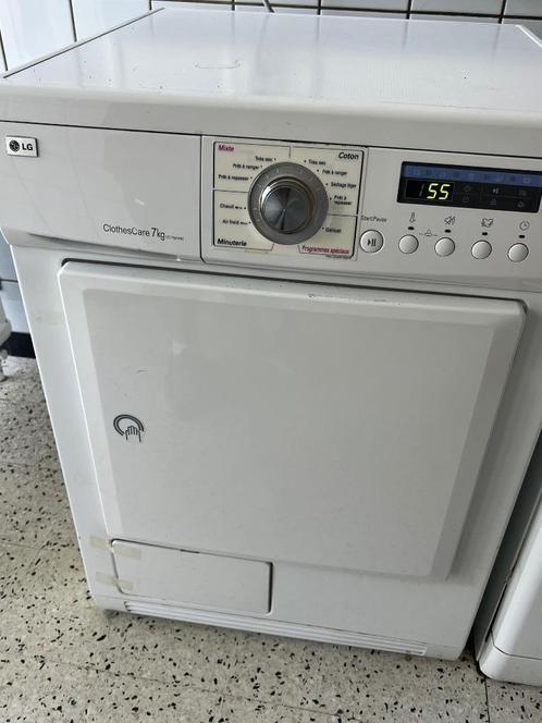 Condensatiedroger verkocht na overlijden, Elektronische apparatuur, Droogkasten, Gebruikt, Condens, Voorlader, 6 tot 8 kg, Anti-kreukfase
