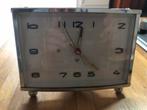 Réveil vintage avec cadre chromé, Antiquités & Art, Antiquités | Horloges, Enlèvement