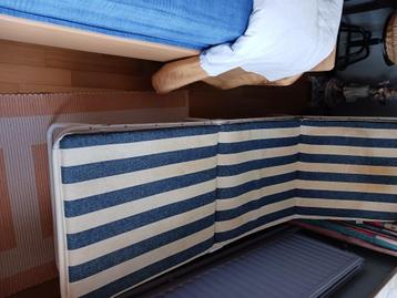 Tuinstoelkussens en 2 ligbedjes wit/blauw⁹ beschikbaar voor biedingen