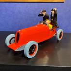 Tintin - Le bolide rouge des Dupond en 1/12 ème, Ophalen, Kuifje, Zo goed als nieuw, Beeldje of Figuurtje