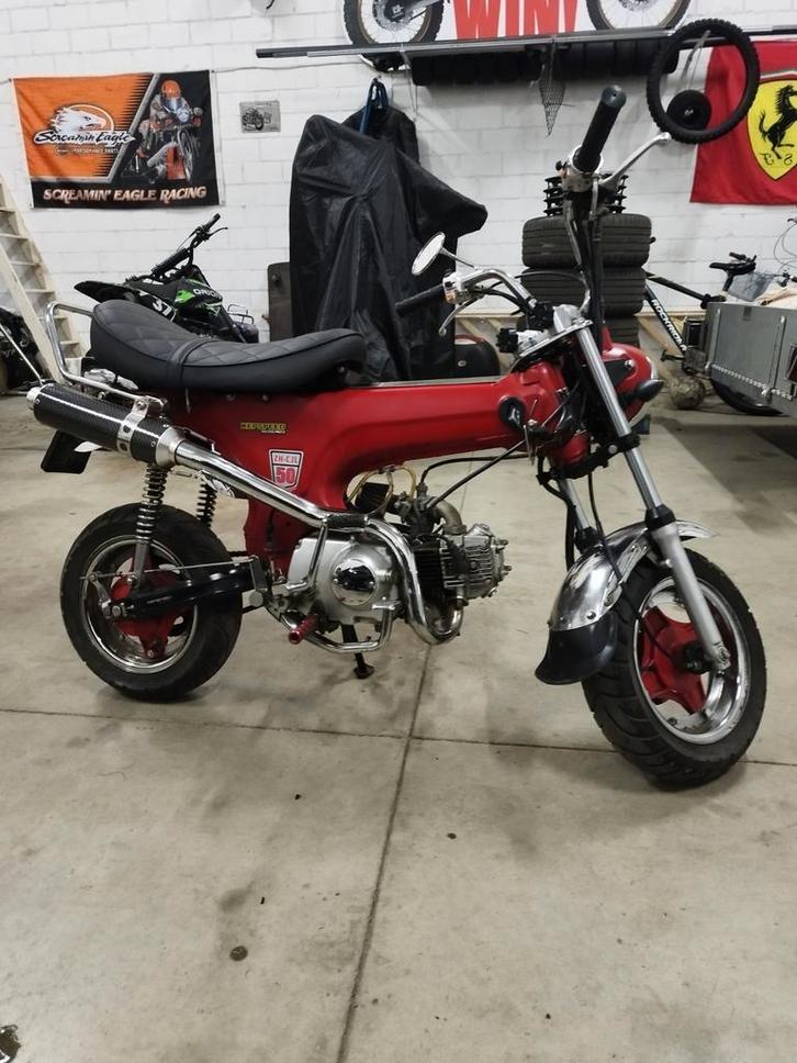 Zhenua 50cc b klasse, Fietsen en Brommers, Brommers | Overige merken, Klasse B (45 km/u), Ophalen