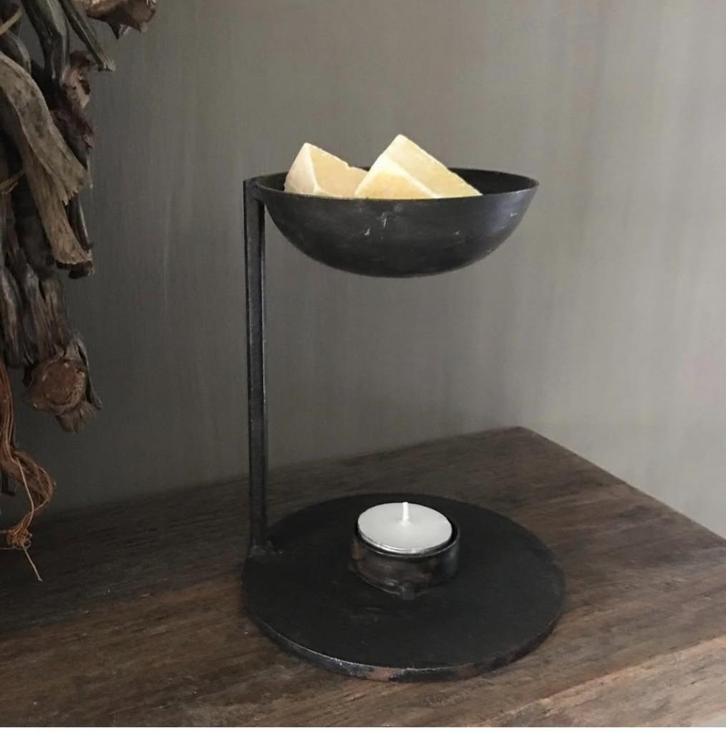 Geurbrander Staand Metaal landelijk stoer amberblokje, Huis en Inrichting, Woonaccessoires | Kandelaars en Kaarsen, Nieuw, Kandelaar