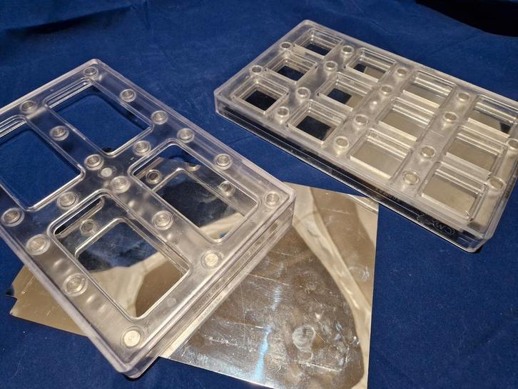 Magneetvormen voor chocolade, Hobby en Vrije tijd, Taarten en Cupcakes maken, Zo goed als nieuw, Ophalen of Verzenden