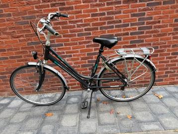 Damesfiets 28 inch beschikbaar voor biedingen
