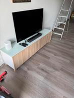 Ikea tv meubel besta met glazen topblad, Huis en Inrichting, Kasten |Televisiemeubels, Ophalen, Zo goed als nieuw