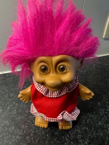  trollenpop beschikbaar voor biedingen
