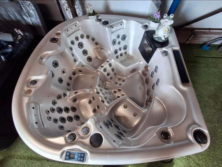 JACUZZI || 5 PERSONNES || MASSAGE EXTRÊME, Jardin & Terrasse, Accessoires de piscine, Filtre, Enlèvement ou Envoi