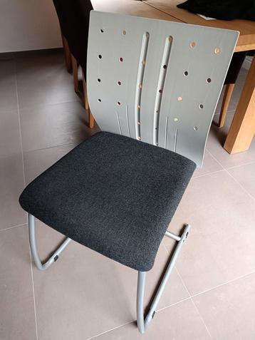 Chaise de bureau Ikea beschikbaar voor biedingen