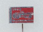 SP1744 Speldje 1919 Studebaker rood, Collections, Broches, Pins & Badges, Utilisé, Enlèvement ou Envoi