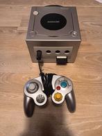 Nintendo Gamecube : argenté/avec manette. ENCHÉRISSEZ PAR AN, Consoles de jeu & Jeux vidéo, Reconditionné, Xbox One, Contrôleur