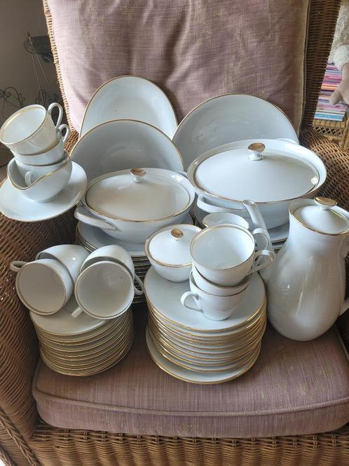 62 delig BAVARIA servies met gouden randje, Huis en Inrichting, Keuken | Servies, Zo goed als nieuw, Compleet servies, Effen, Porselein