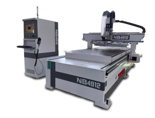 CNC freesmachine uit Nederland bewerkingscentrum, Zakelijke goederen, Machines en Bouw | Houtbewerking, Verzenden