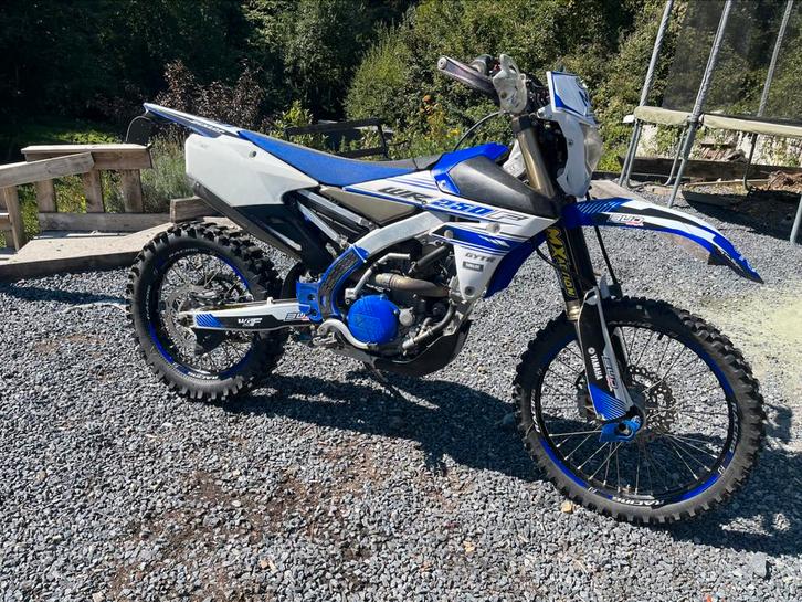 Yamaha WR 250 2017, Fietsen en Brommers, Brommers | Crossbrommers, Gebruikt, Yamaha, Ophalen