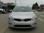 Kia Ceed Sw 1.6 CRDI *08/2011 *Digitale Airco*6 Vts * EURO 5, Auto's, Voorwielaandrijving, Euro 5, Stof, Zwart